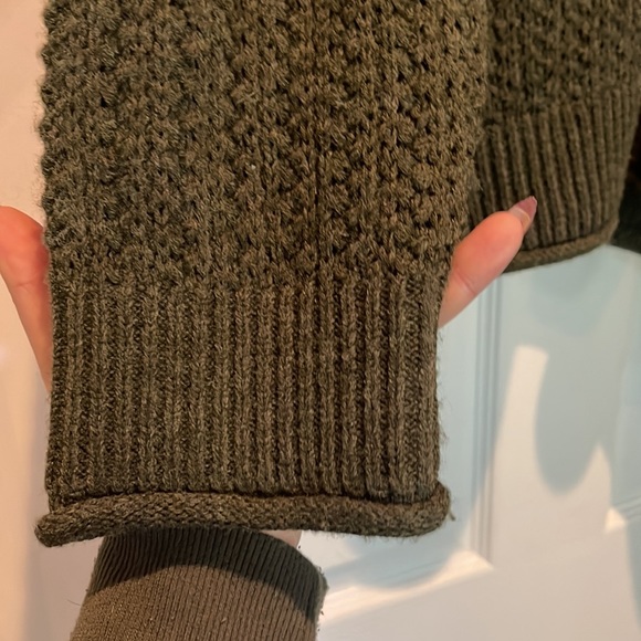 Universal Thread sweater - Picture 4 of 9